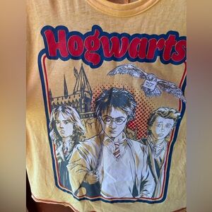Harry Potter Hogwarts graphic shirt
